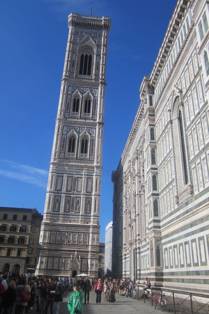 El Campanille en armonía con el duomo de Florencia. ©M. Calvo.